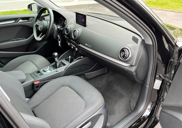 Audi A3 cena 61900 przebieg: 138000, rok produkcji 2016 z Września małe 667